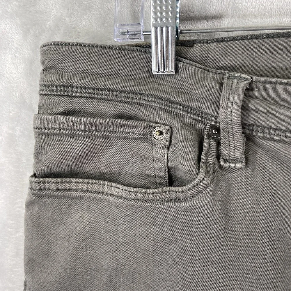 DU/ER Shorts Mens 40 N2X Relaxed Tapered Fit 10